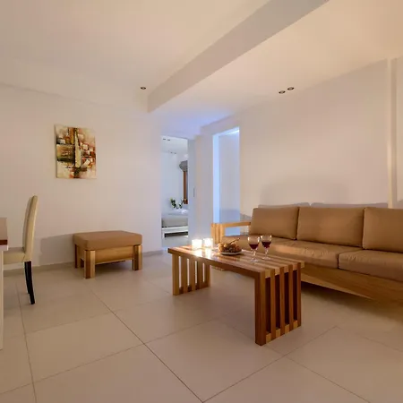Anamnesis Luxury Hotel 3*